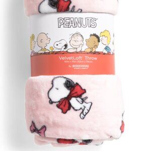 Peanuts Snoopy Big Holiday Red Bow Christmas Plush Throw Blanket 60" x 70"
